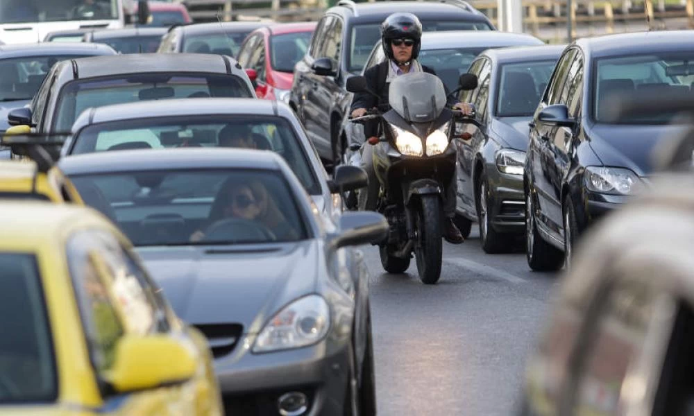 Μεγάλο μποτιλιάρισμα στην κάθοδο του Κηφισού λόγω τροχαίου
